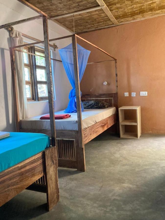 Soul Rebel Lodge & Backpackers Nkhata Bay ภายนอก รูปภาพ