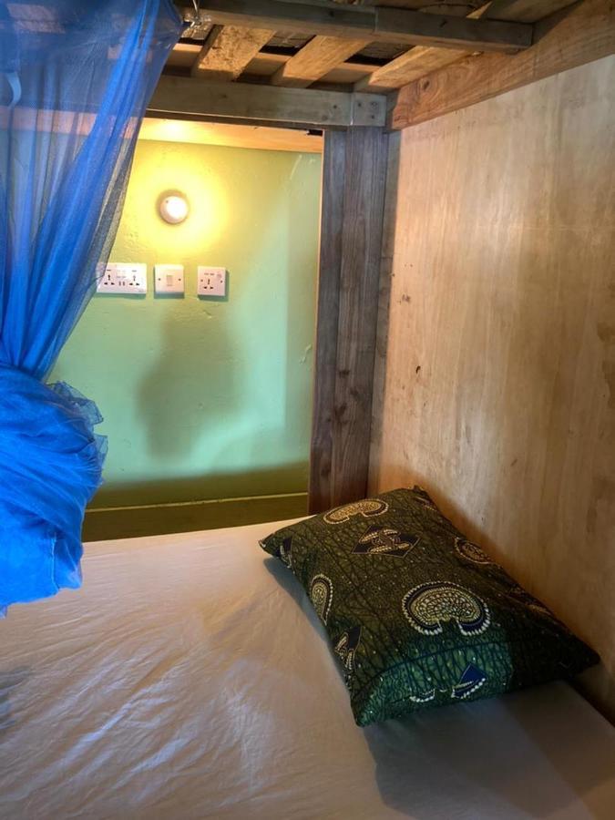 Soul Rebel Lodge & Backpackers Nkhata Bay ภายนอก รูปภาพ