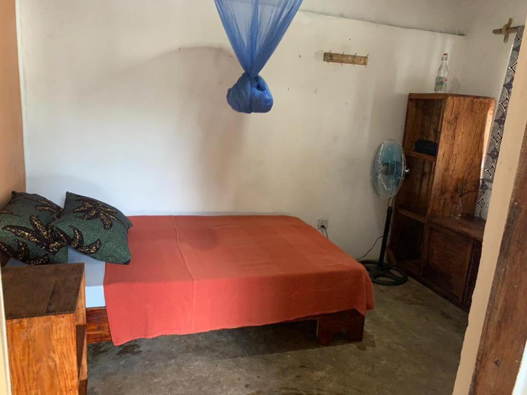 Soul Rebel Lodge & Backpackers Nkhata Bay ภายนอก รูปภาพ