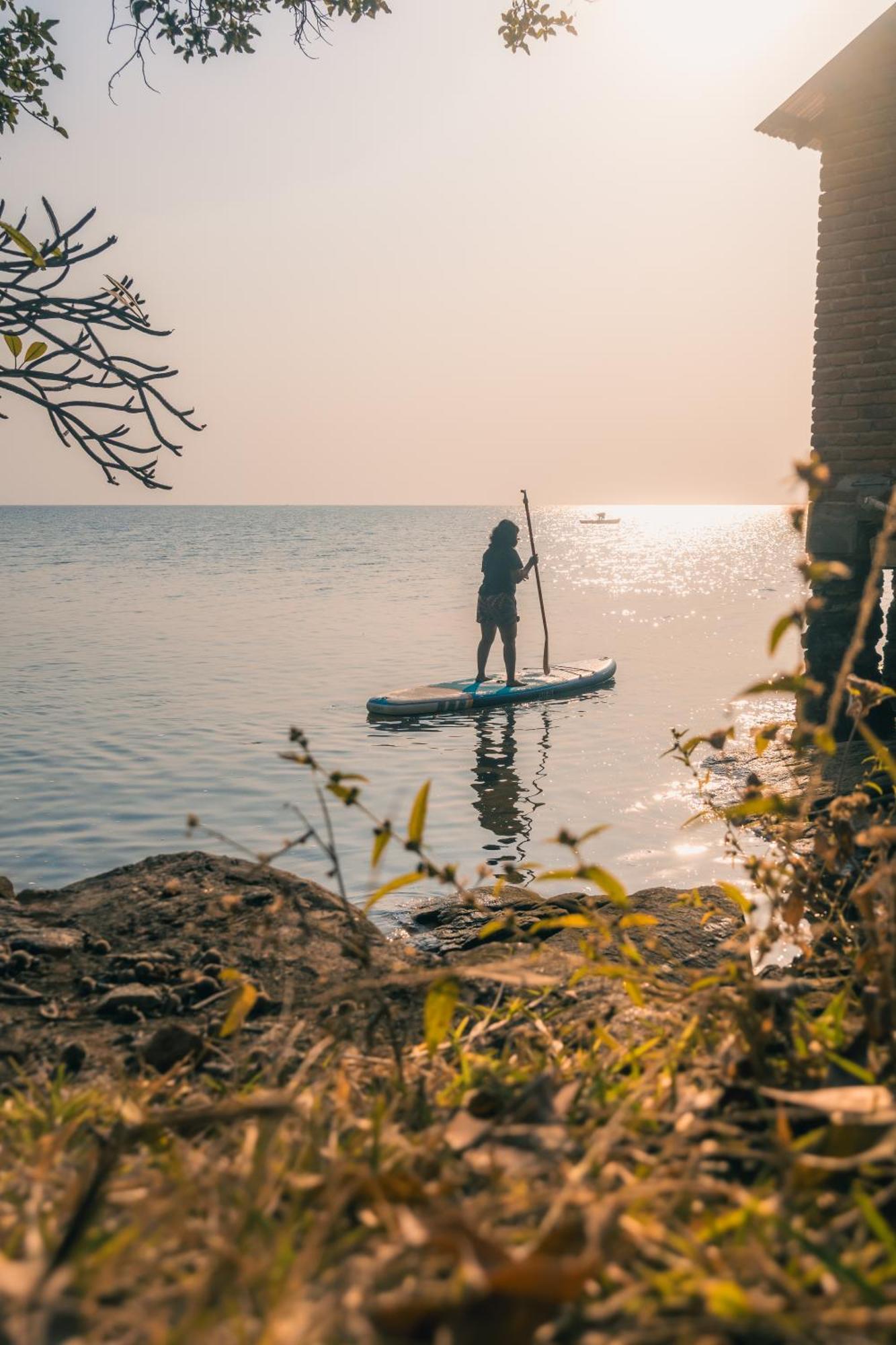 Soul Rebel Lodge & Backpackers Nkhata Bay ภายนอก รูปภาพ